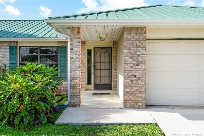 This is it ! Your WARM &amp; SUNNY Florida homes. Store your shovels - photo 5