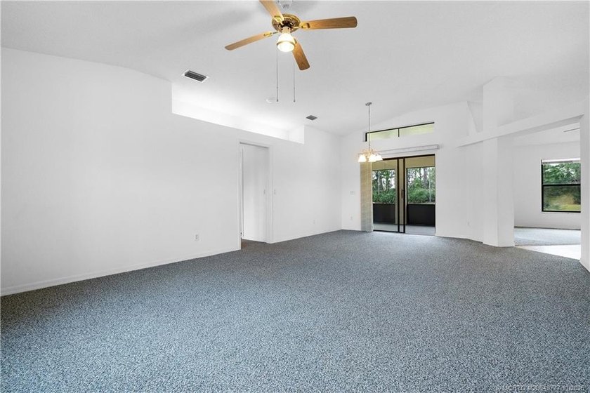 This is it ! Your WARM &amp; SUNNY Florida homes. Store your shovels - photo 8