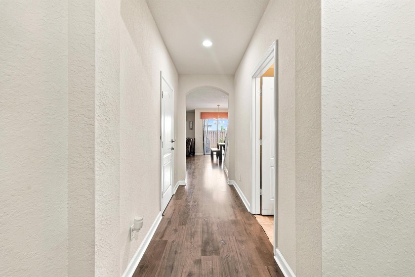 Welcome to this beautifully updated 4-bedroom, 3.5-bath home in - photo 3