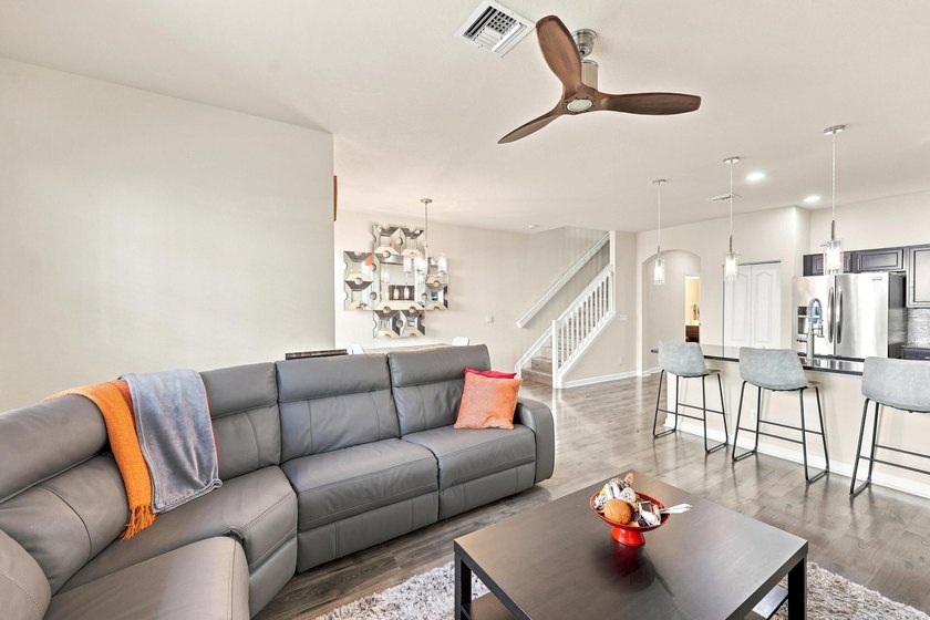 Welcome to this beautifully updated 4-bedroom, 3.5-bath home in - photo 8