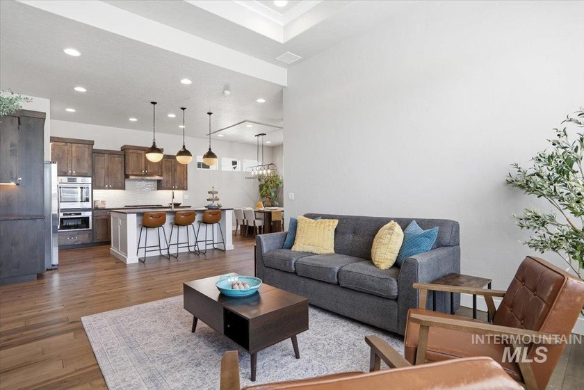 The WINTER SUNSET floorplan by Brighton is a beautifully - photo 15