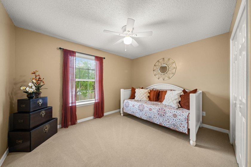 METICULOSULY Cared For, and one of the LOWEST PRICED per sq/ft - photo 30