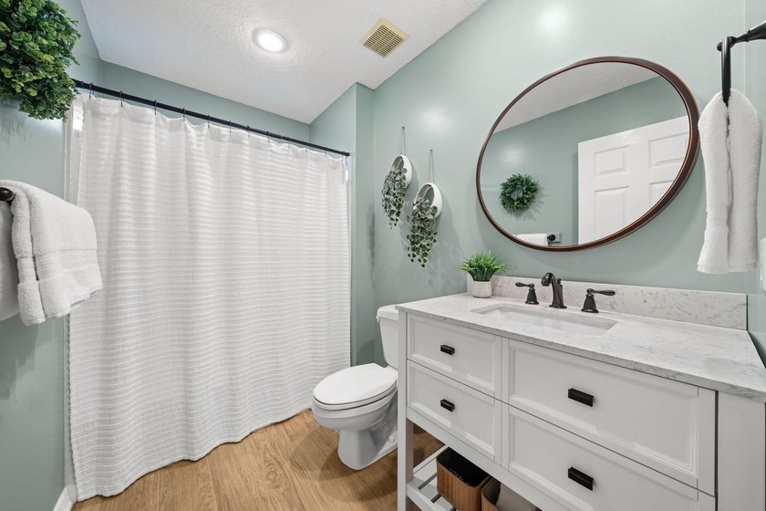 METICULOSULY Cared For, and one of the LOWEST PRICED per sq/ft - photo 31