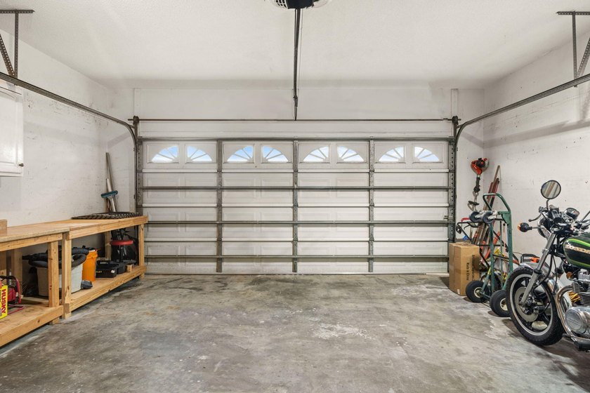 METICULOSULY Cared For, and one of the LOWEST PRICED per sq/ft - photo 35