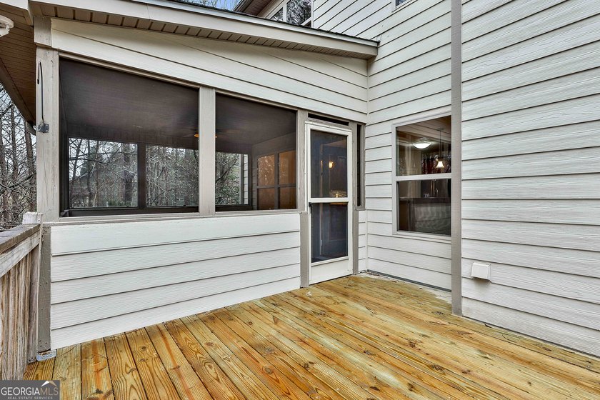 Welcome home to 120 Meadow View Glen, tucked away on a - photo 47