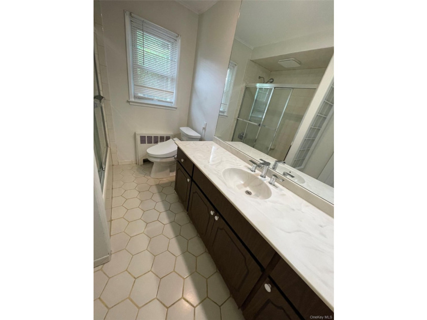 Welcome to this beautifully maintained split-level home located - photo 23