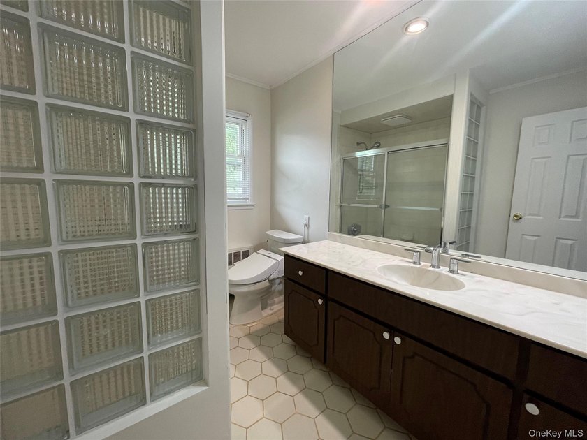 Welcome to this beautifully maintained split-level home located - photo 24