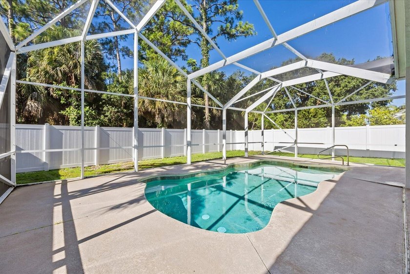 Welcome to Hammock Trace of Jupiter, Florida; a charming - photo 5