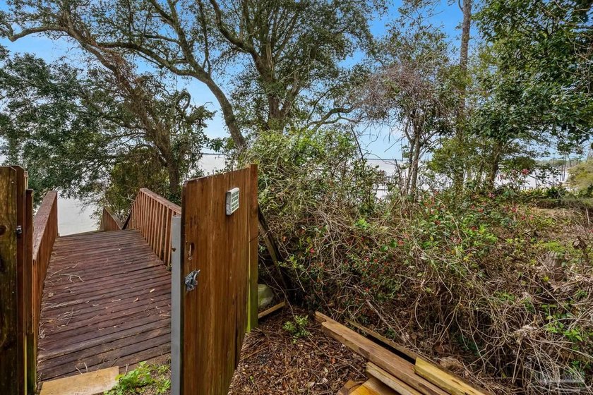 BRICK RANCH ON A CUL-DE-SAC!!! Enjoy the charm of this home - photo 47