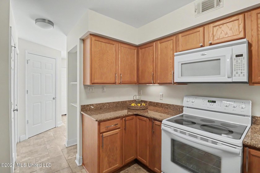 Living at this beautiful 2 bedroom, 3 bath Gulf Oaks Condominium - photo 12
