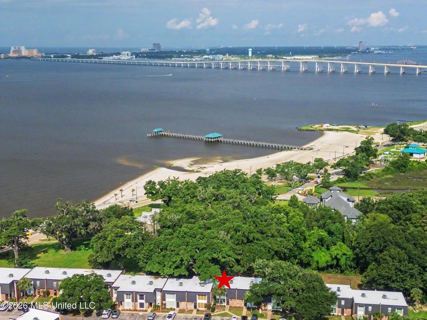 Living at this beautiful 2 bedroom, 3 bath Gulf Oaks Condominium - photo 16