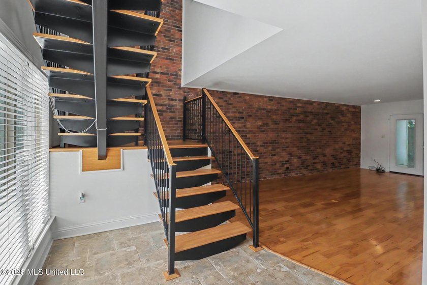 Living at this beautiful 2 bedroom, 3 bath Gulf Oaks Condominium - photo 20