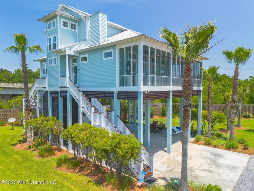 Coastal Luxury Living on Henderson Point in beautiful Pass - photo 2
