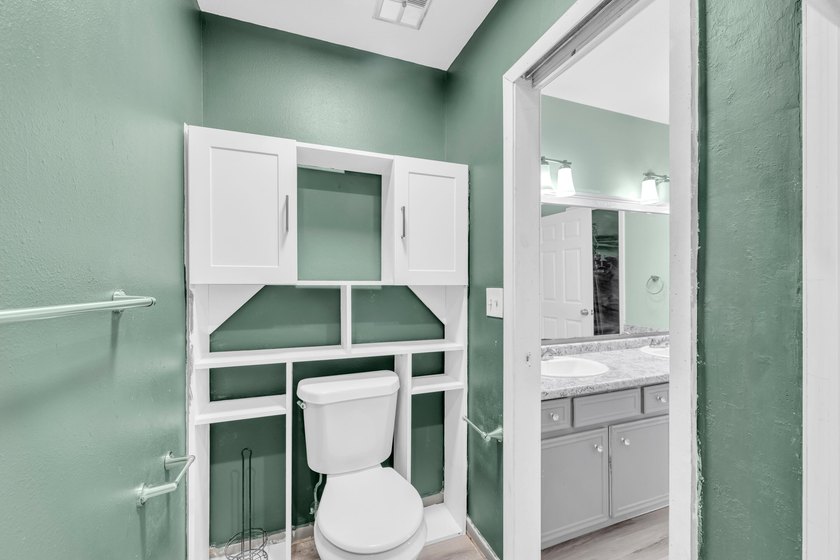 Move in ready and conveniently located near military bases - photo 20
