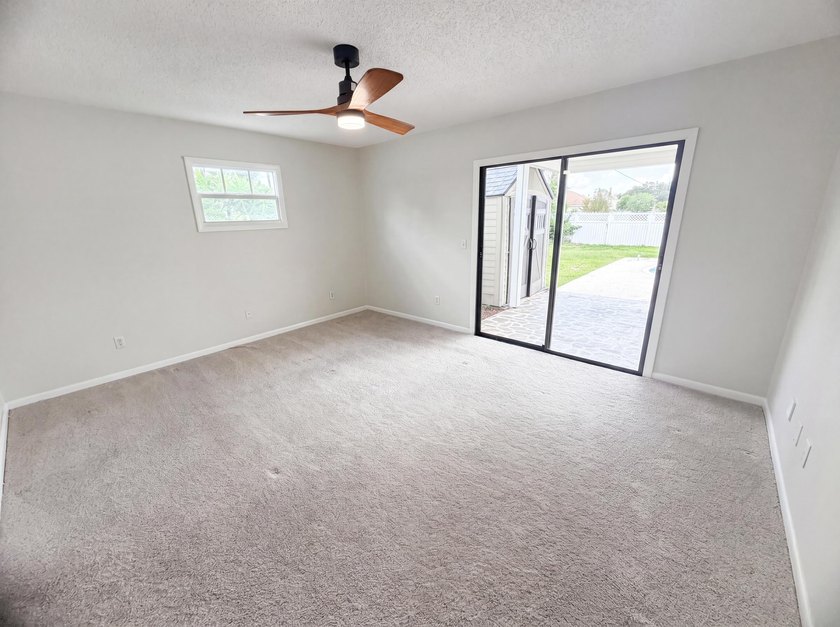 2305 SW Fern Cir is a one-story Port Saint Lucie home with a - photo 6