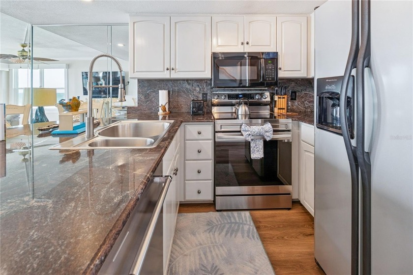 Your Turnkey Coastal Escape Awaits! Wake up to the sound of - photo 33