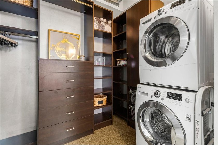 This beautifully updated Lowry condo offers multiple scenic - photo 14