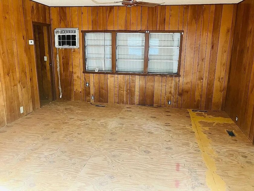 Great opportunity to live in active 55+ community, deeded lot - photo 6