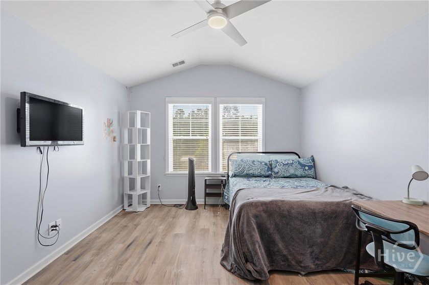 Welcome! Situated in the highly sought after Commons community - photo 22