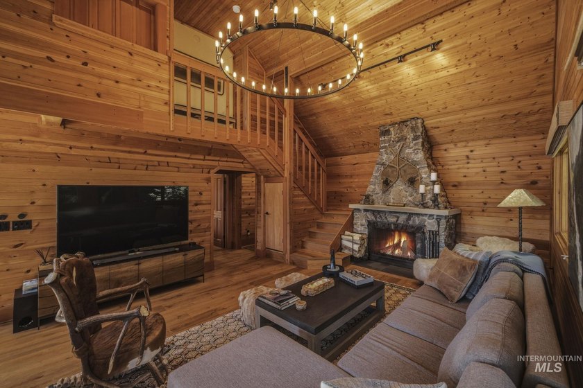 Welcome to an extraordinary opportunity on the shores of Payette - photo 13