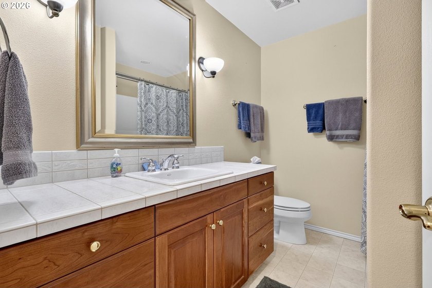 Pride of Ownership Shines in Highland Park at Pleasant Valley - photo 36