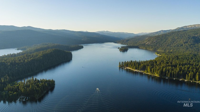 Welcome to an extraordinary opportunity on the shores of Payette - photo 43