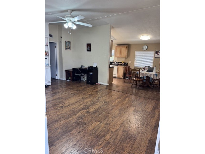 Welcome to Gables Mobile Home Estates, one of Santa Ana's most - photo 5