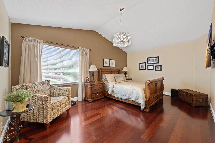 This beautifully maintained home features a brand-new roof - photo 21