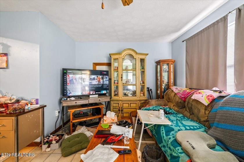 Welcome to this property, which includes 439 and 447 Rogerston - photo 22