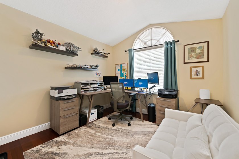 This beautifully maintained home features a brand-new roof - photo 30