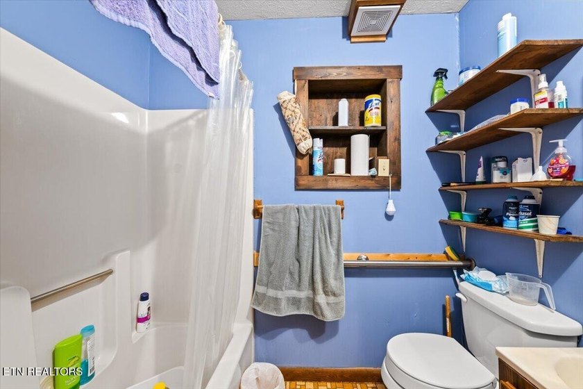 Welcome to this property, which includes 439 and 447 Rogerston - photo 49