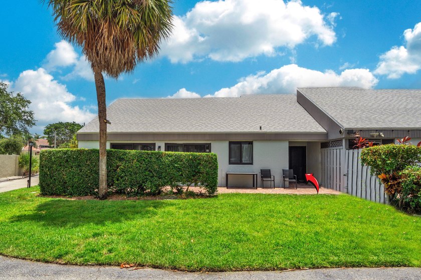 East Boca Villa Now Available for Sale or Lease! Discover the - photo 45