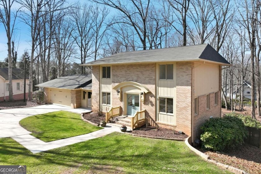 Welcome to 3504 Edgewood Circle, Gainesville GA - where comfort - photo 12