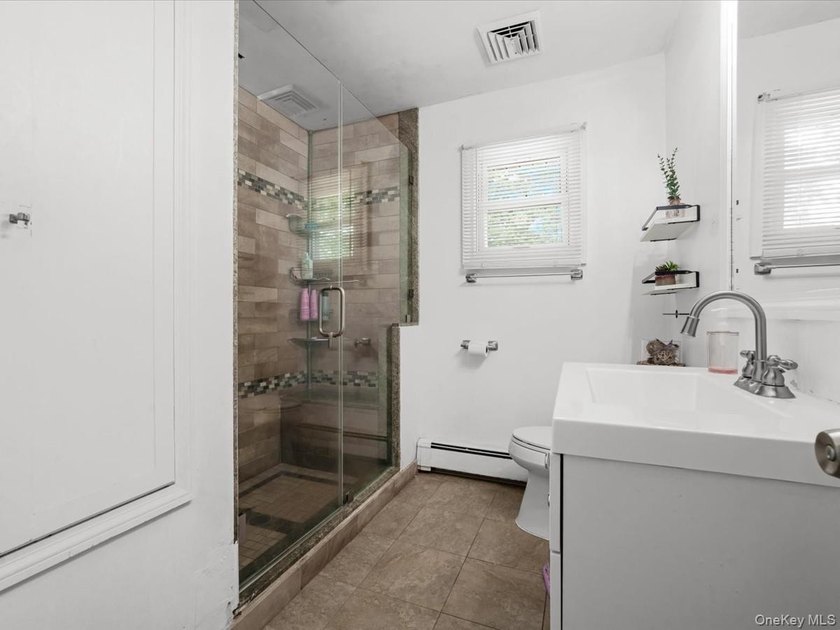 Welcome to 269 Carleton Dr E. Nice ranch located in a quiet - photo 12