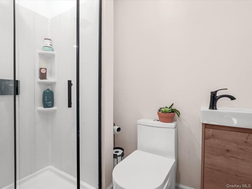 Welcome to 269 Carleton Dr E. Nice ranch located in a quiet - photo 14