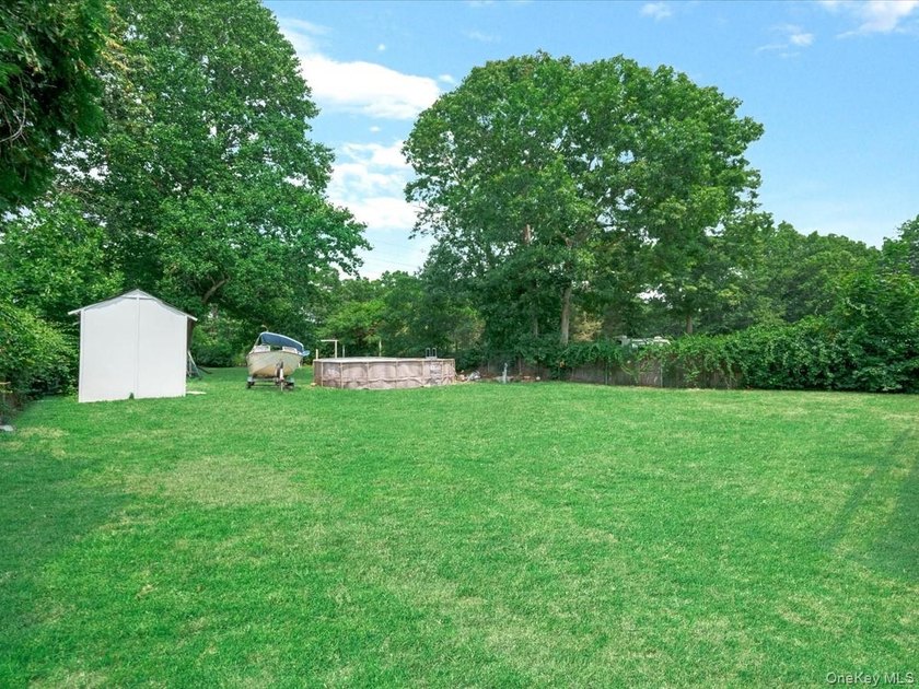 Welcome to 269 Carleton Dr E. Nice ranch located in a quiet - photo 17