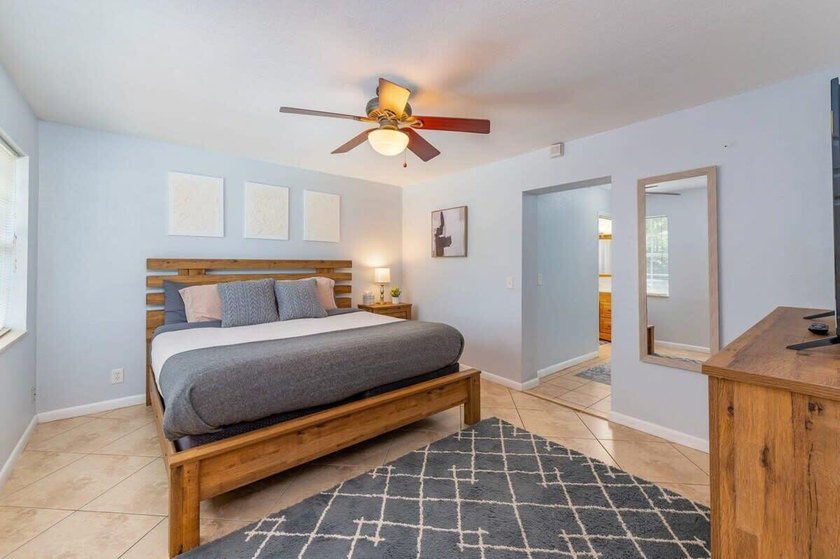 Beautifully updated and meticulously maintained home in a great - photo 9