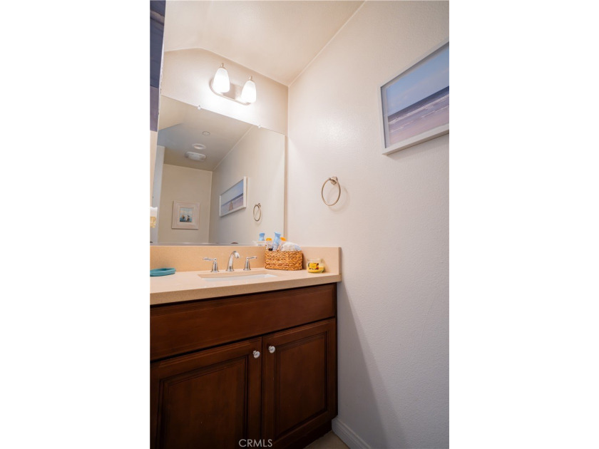 Welcome to 1317 W Shelton Way, a beautiful two-story home - photo 16