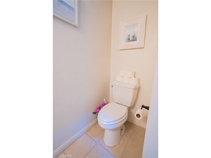 Welcome to 1317 W Shelton Way, a beautiful two-story home - photo 17