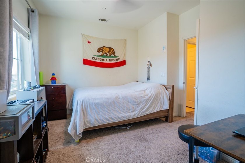 Welcome to 1317 W Shelton Way, a beautiful two-story home - photo 22
