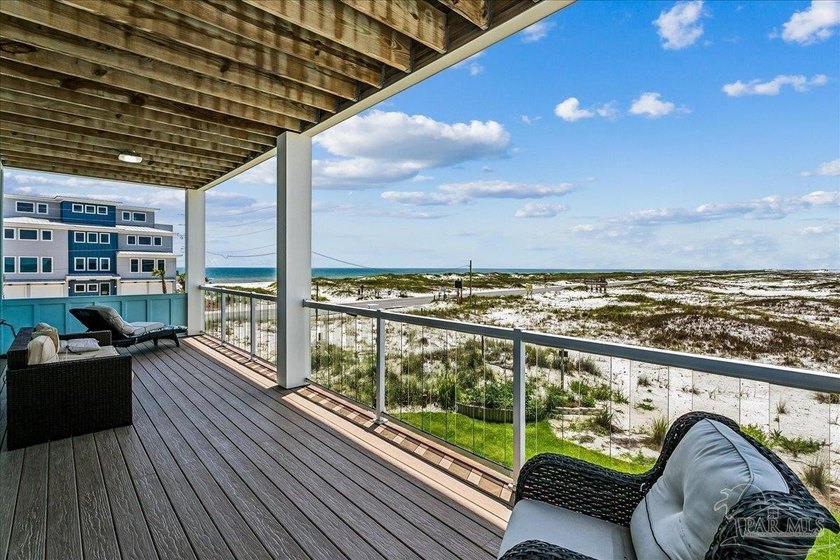 Sweeping, unobstructed views, as far as the eye can see, of the - photo 28