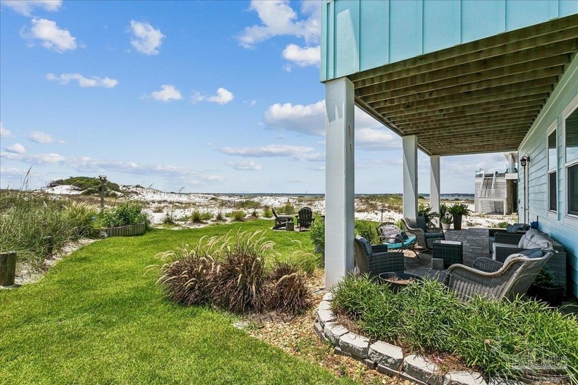 Sweeping, unobstructed views, as far as the eye can see, of the - photo 42