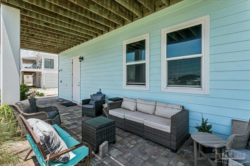 Sweeping, unobstructed views, as far as the eye can see, of the - photo 44