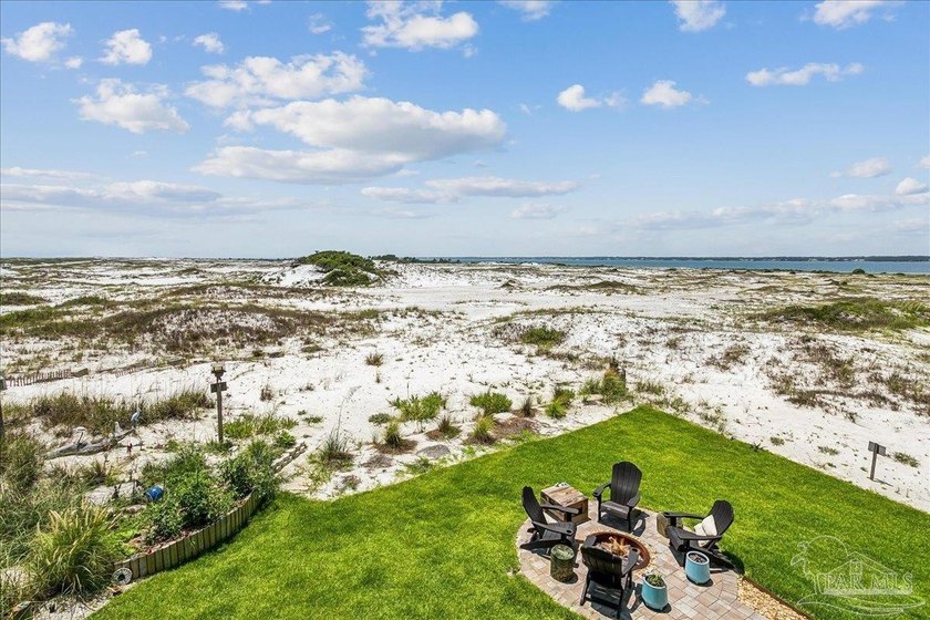 Sweeping, unobstructed views, as far as the eye can see, of the - photo 46