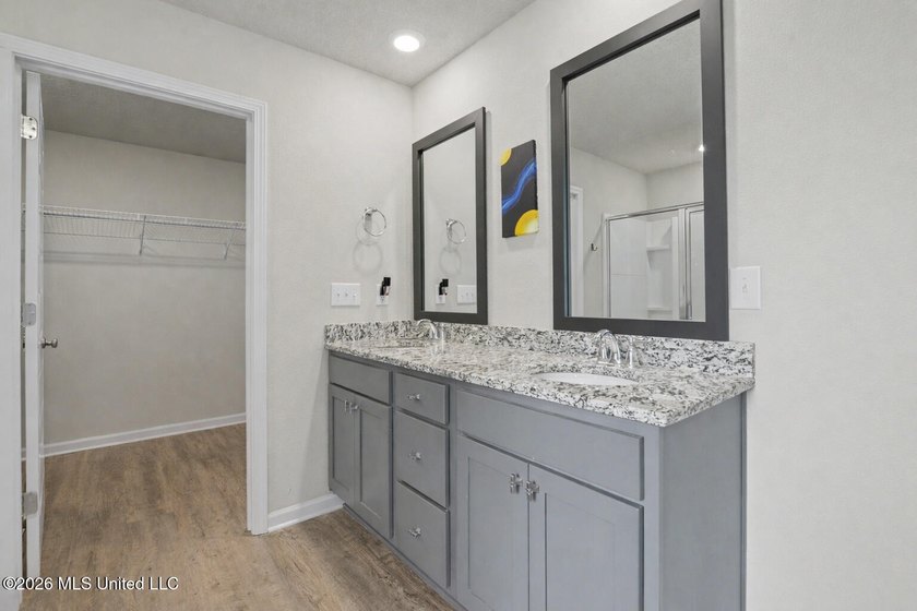 Welcome home to this stunning modern residence designed for - photo 14