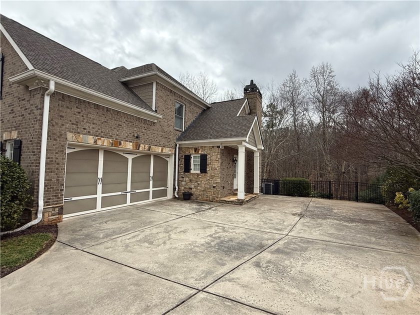 1151 Westminster Terrace - photo 3