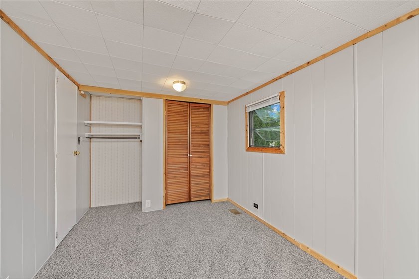 Welcome home to this beautifully updated 2 bedroom and 1 bath - photo 11