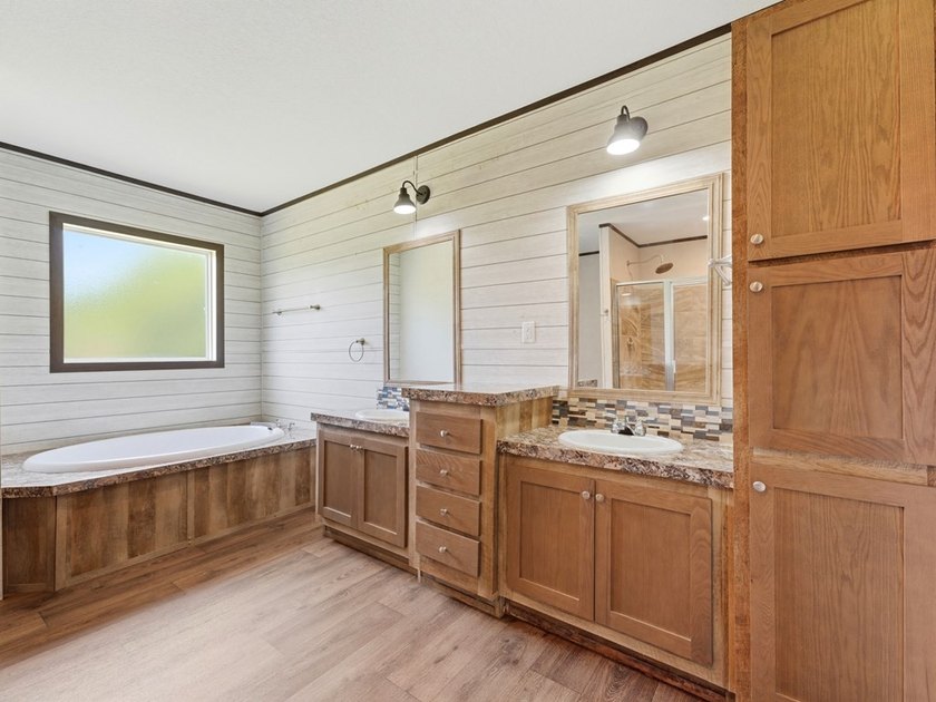 Nestled in the beautiful Texas Hill Country, this manufactured - photo 23