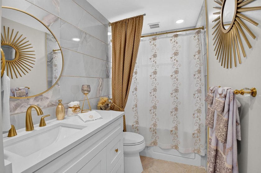Welcome to this immaculate three-bedroom, two-bathroom - photo 26