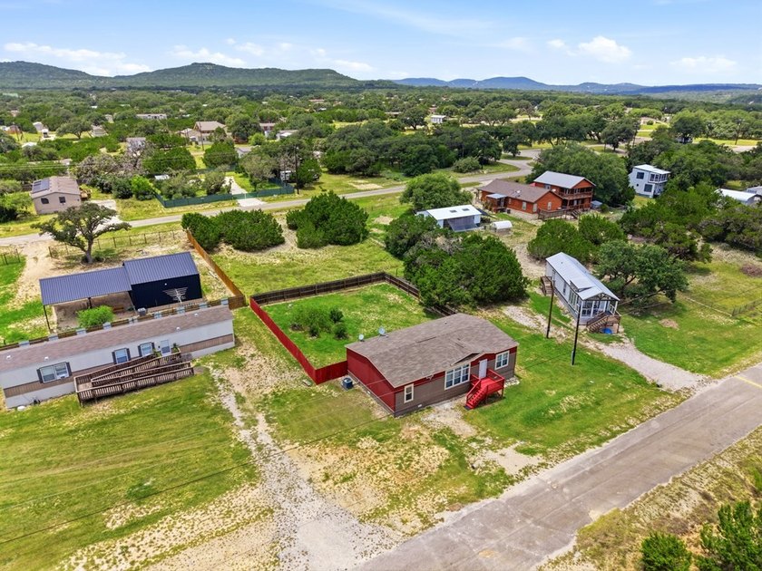 Nestled in the beautiful Texas Hill Country, this manufactured - photo 33